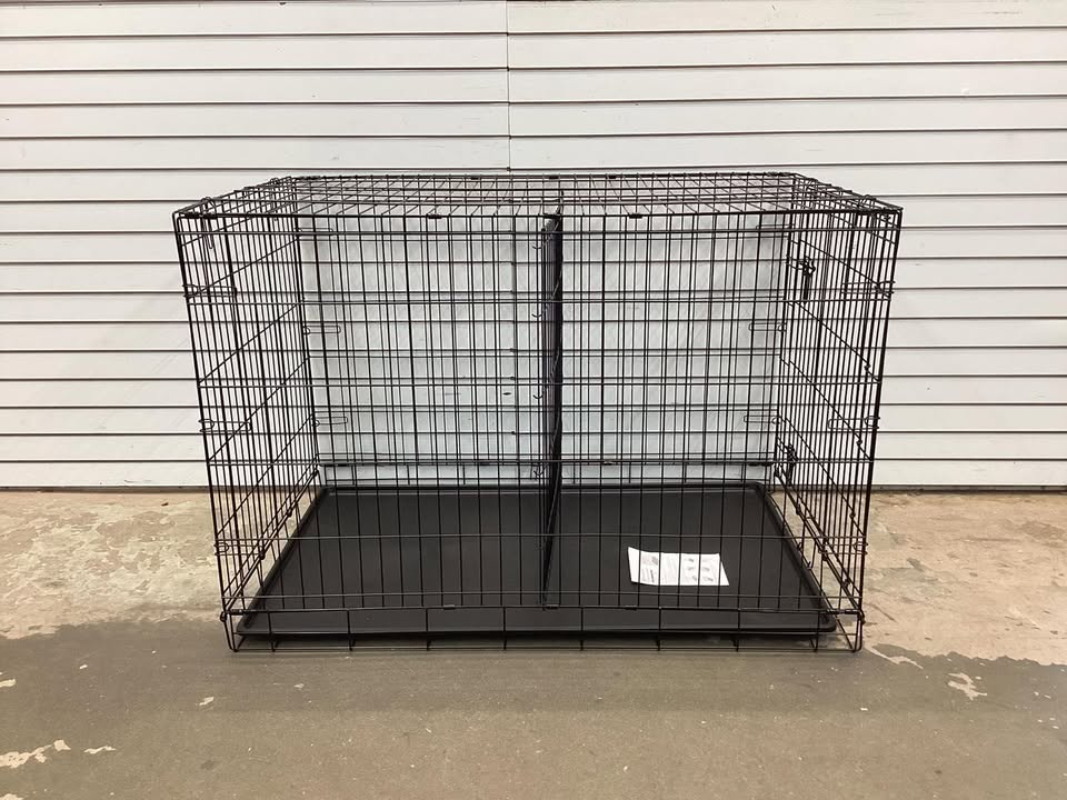 Rampart X-Large Wire Pet Crate with Divider