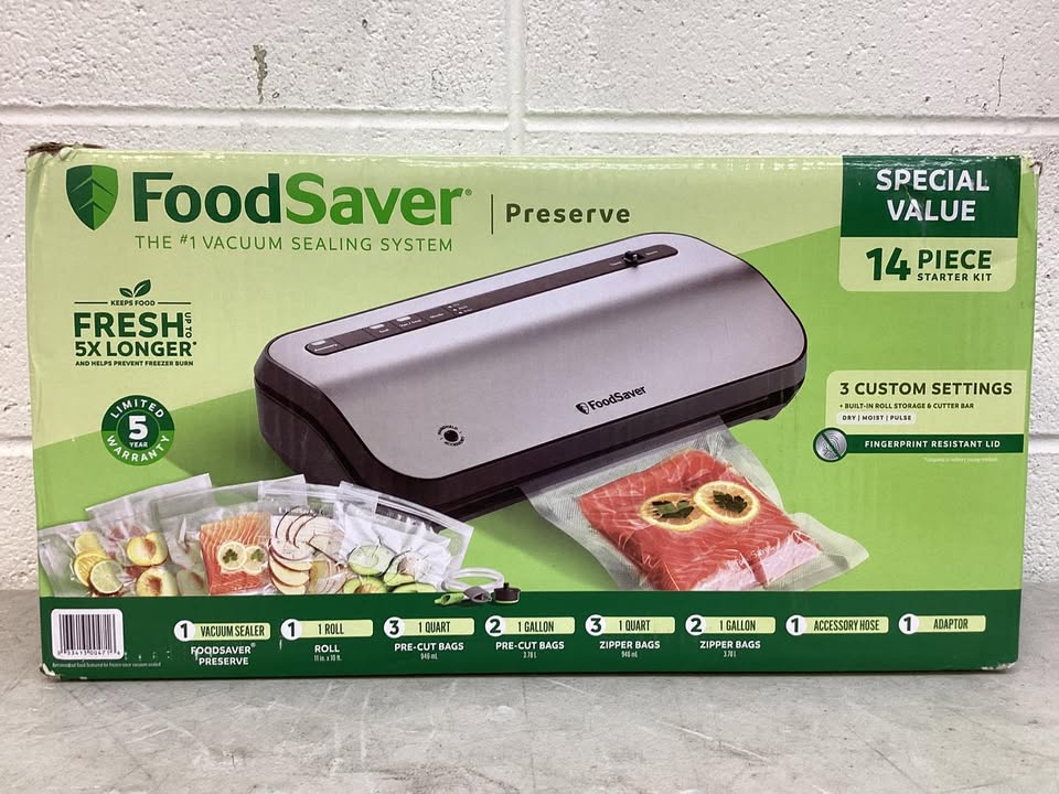 FoodSaver 14-Piece Starter Kit with Vacuum Seal Roll and Bags