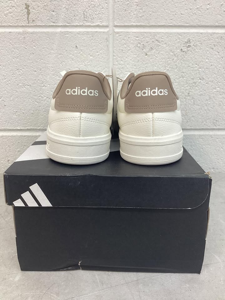 Adidas Women's Grand Court 3.0, Size 8
