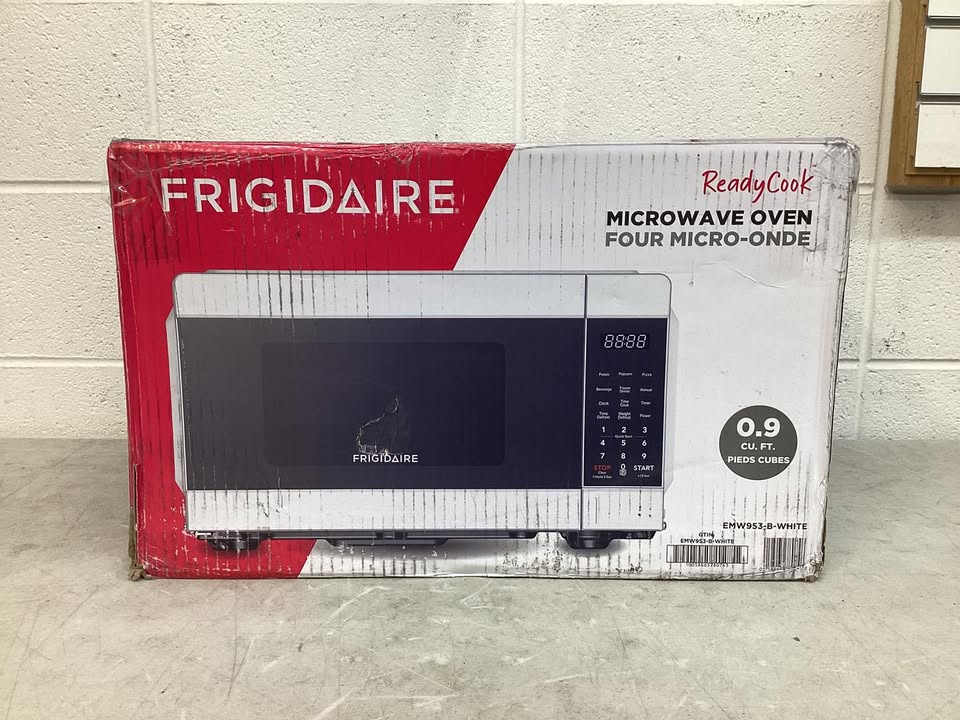 Frigidaire 0.9 cu. ft. Countertop Microwave in White