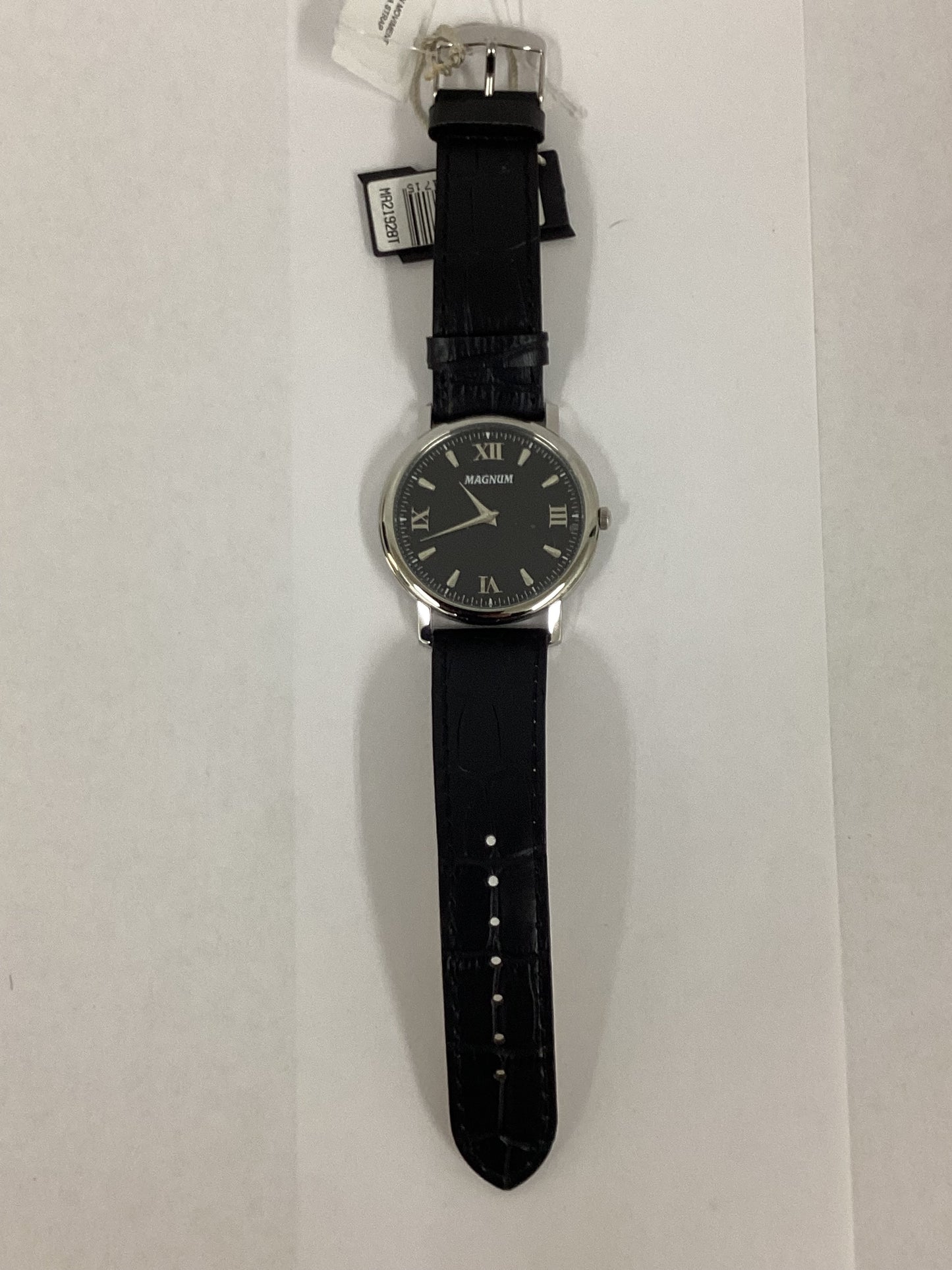 Magnum Watch MA21928T Black/Silver – Modern & Elegant Design