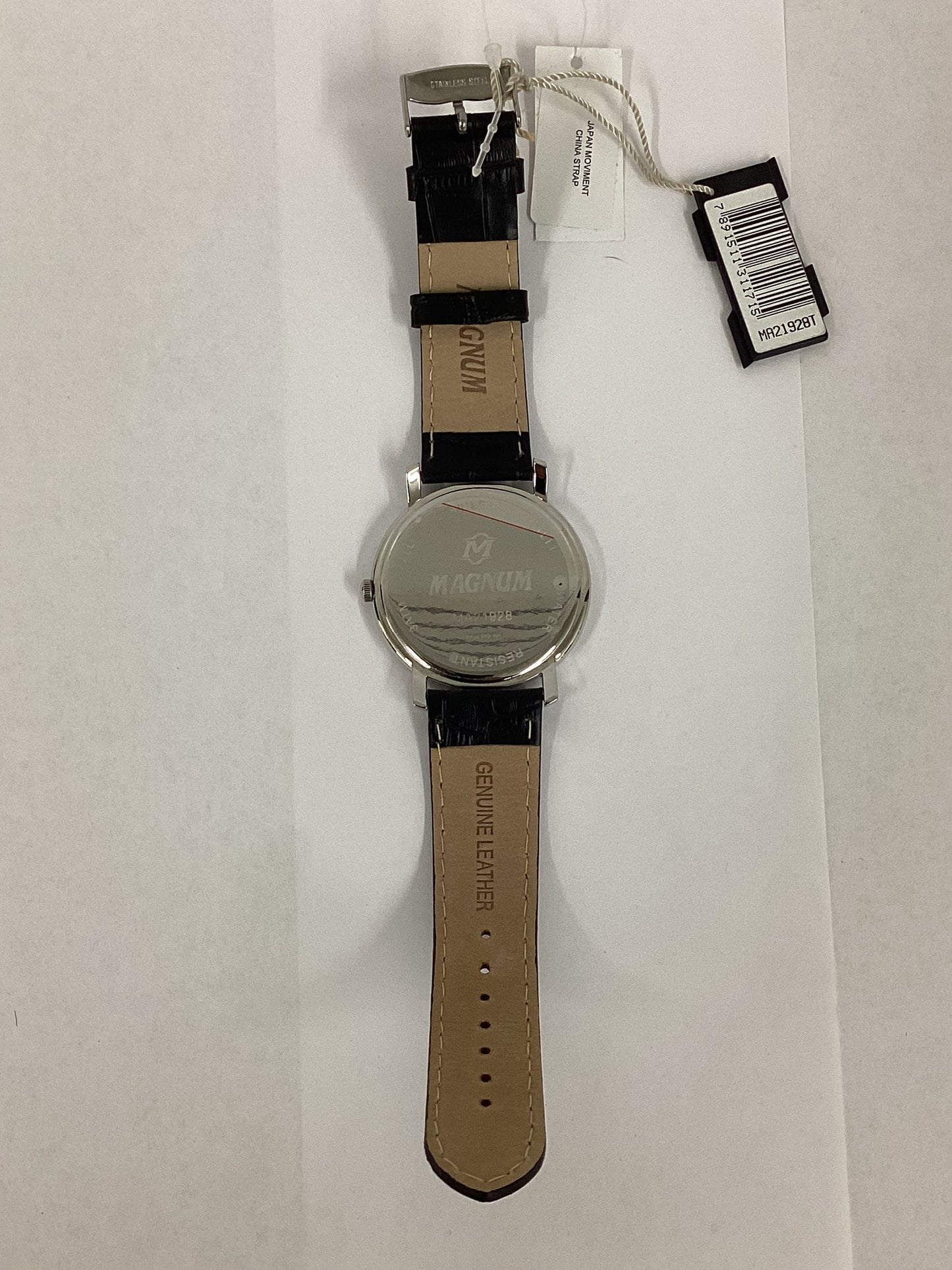 Magnum Watch MA21928T Black/Silver – Modern & Elegant Design