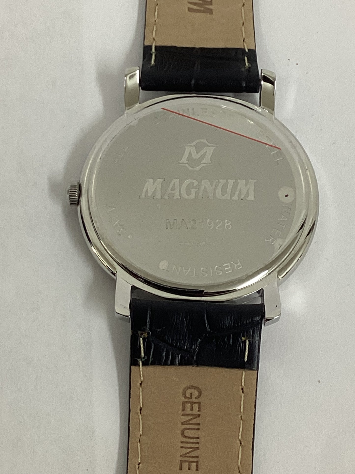 Magnum Watch MA21928T Black/Silver – Modern & Elegant Design