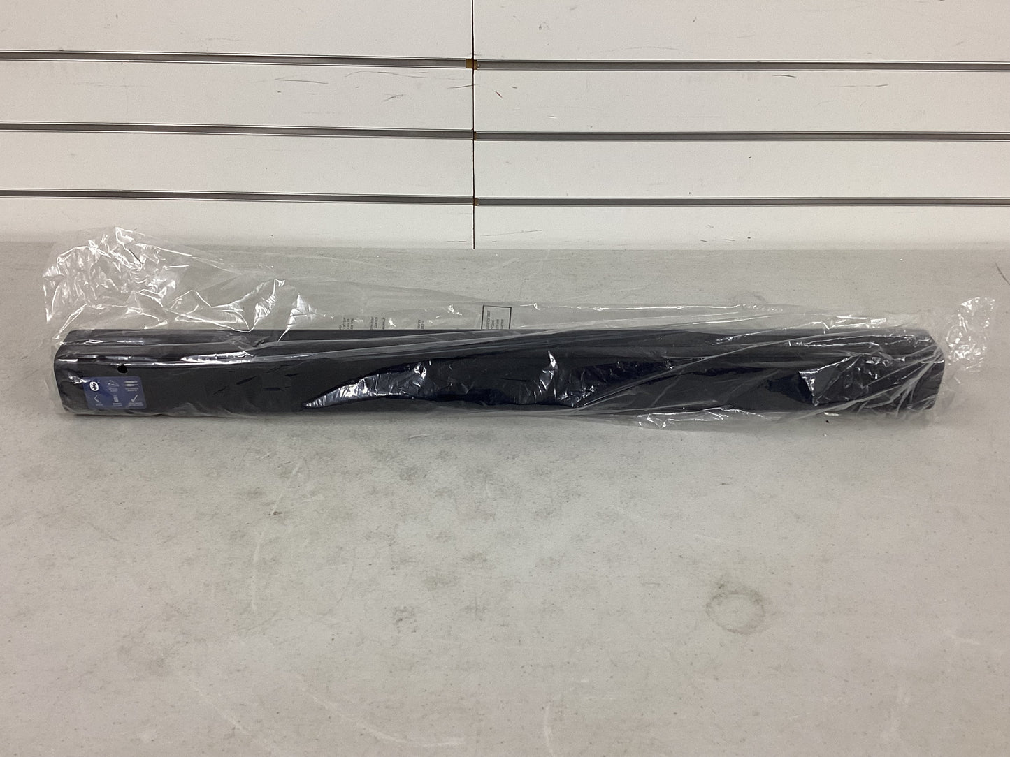 iLive 29 inch HD Sound Bar with Bluetooth ITB037BO