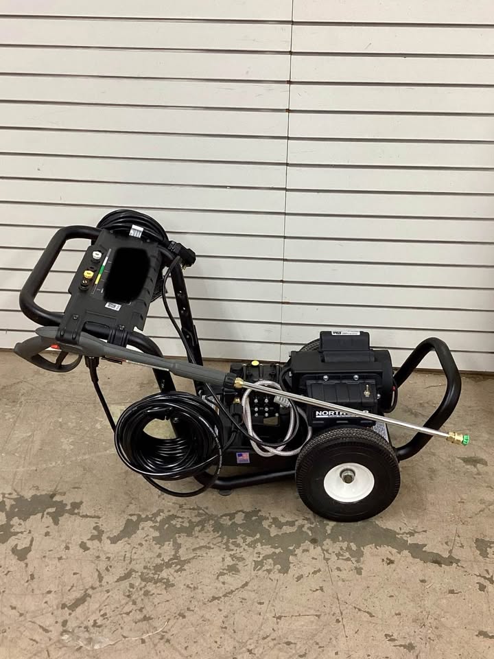 Electric Cold Water Pressure Washer 1700PSI 1.5GPM 120V