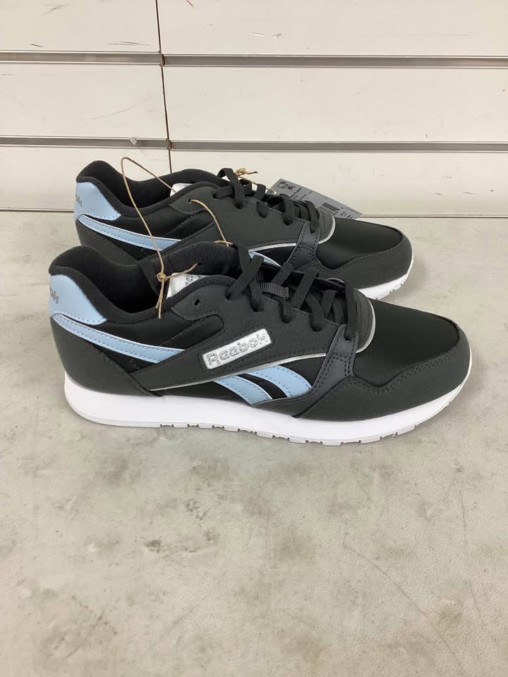 Reebok Women's Ultraflash Running Sneaker Dark Blue Size 7.5