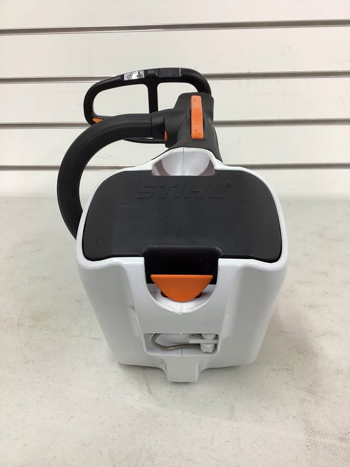 STIHL 12 in. Battery Chainsaw Tool Only