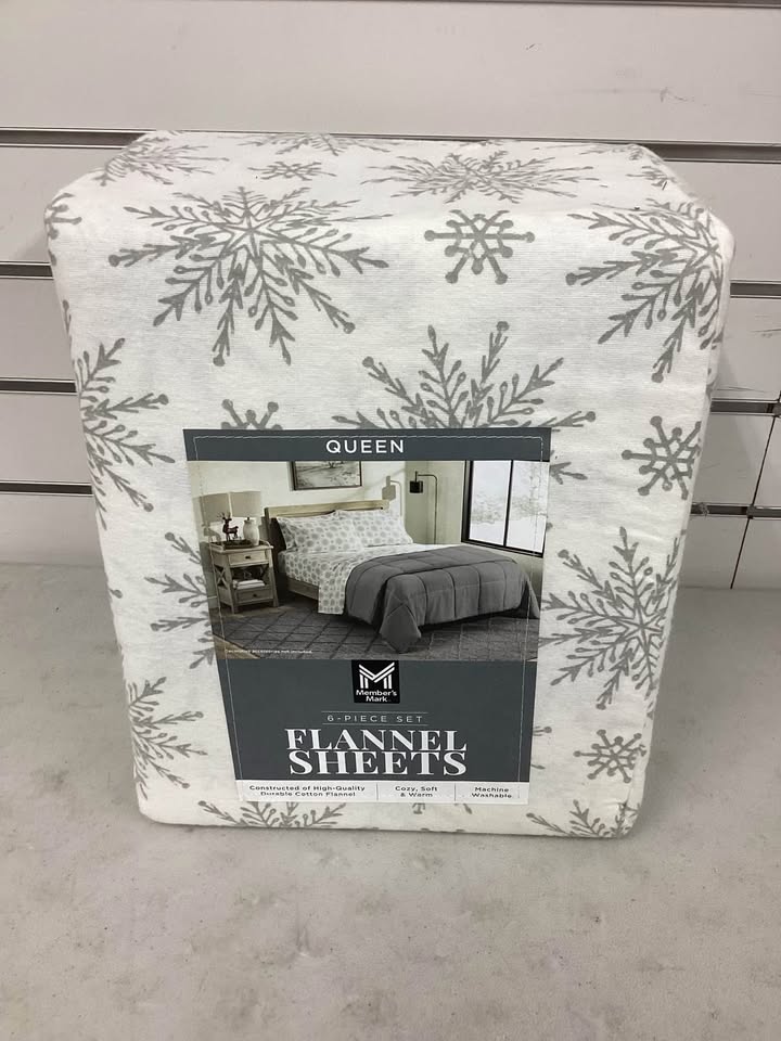 Member's Mark Flannel Sheet Set Queen Size Frosted Flakes