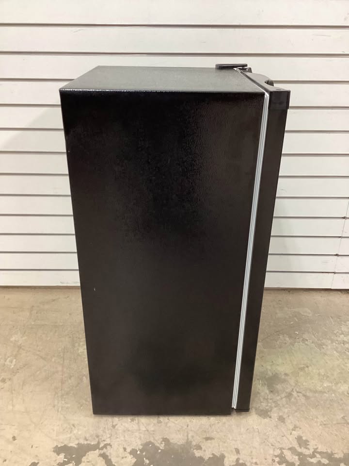 Arctic Chef 3.2-Cu. Feet Mini Refrigerator