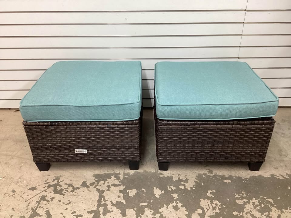 Wicker King Outdoor Ottoman Set