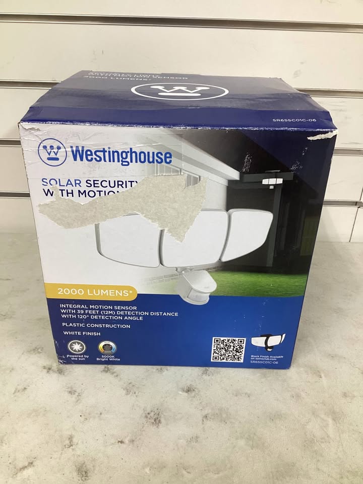 Westinghouse 2000 Lumen Solar Triple Head LED Security Light