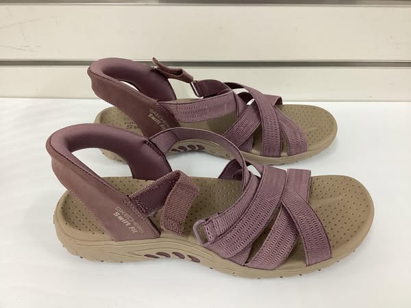 Skechers Women's Swift Fit Sandal Size 8
