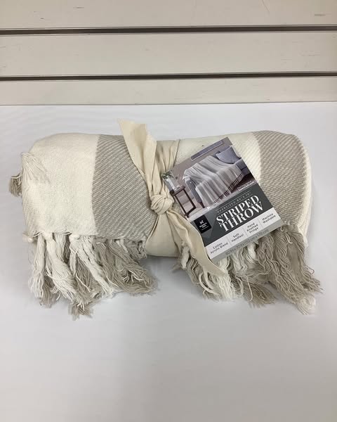 Member's Mark Cotton Stripe Throw with Tassels, 60" x 70"