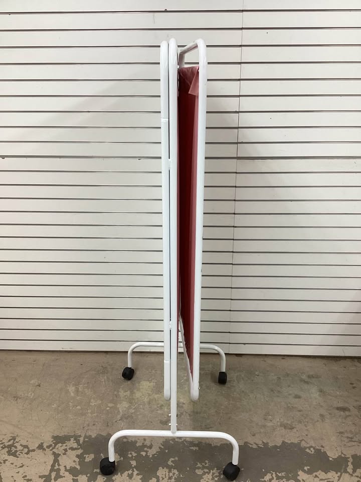 MOBILE ANTIMICROBIAL THREE PANEL PRIVACY SCREEN
