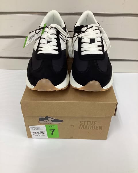 Steve Madden Women's Athletic Jogger Sneaker Size 7