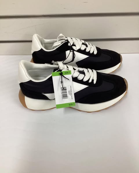 Steve Madden Women's Athletic Jogger Sneaker Size 7