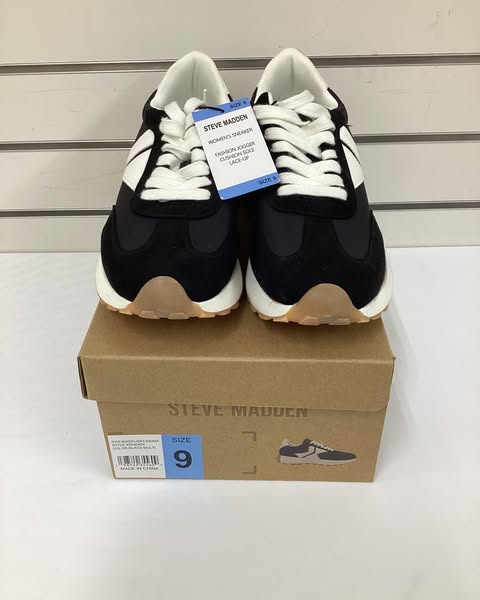 Steve Madden Women's Athletic Jogger Sneaker Size 9