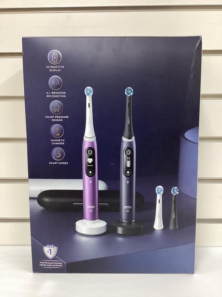 Oral-B iO Series 7 Electric Toothbrush, Black Onyx and Purple Amethyst, 2 pk., 4 Brush Heads