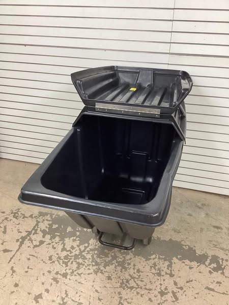 TOUGH GUY General Purpose Plastic Tilt Truck with Lid