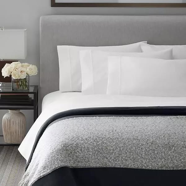 Member’s Mark Hotel Premier Collection 700-Thread-Count Solid Egyptian Cotton Sheet Set Size - Queen