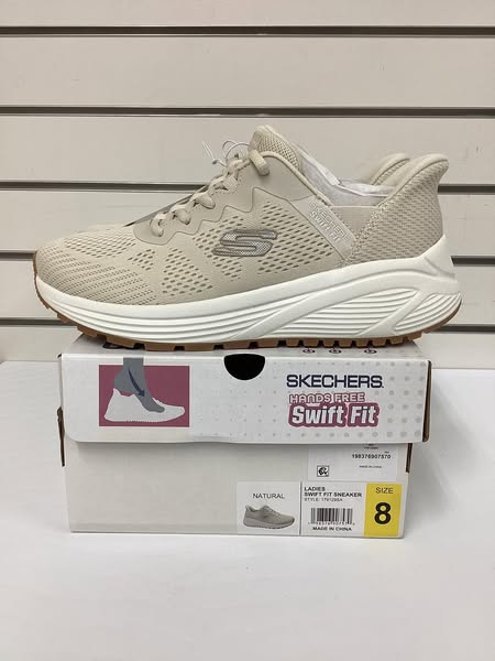 Skechers Women's Hands Free Swift Fit Athletic Mesh Sneaker Size 8
