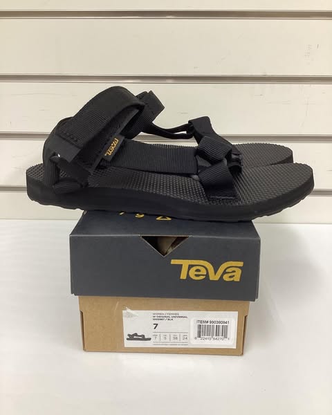 Teva Women's Original Universal Sandal Size 7