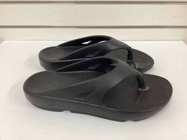 `Hurley Men's Injection Flip-Flop Size 9