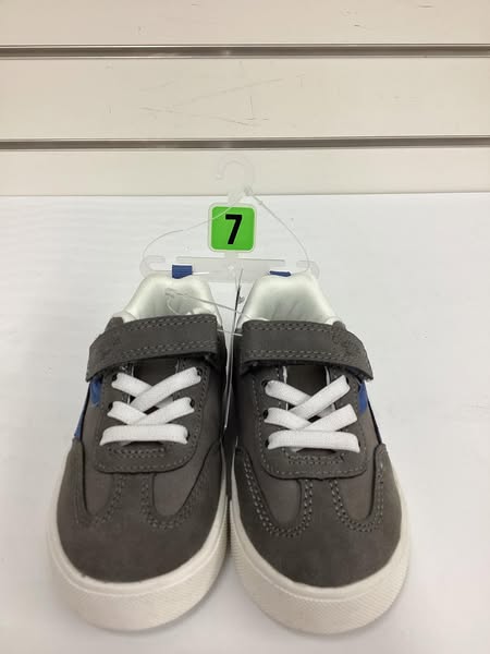 OshKosh B'Gosh Toddler Boys Fashion Sneaker Size 7