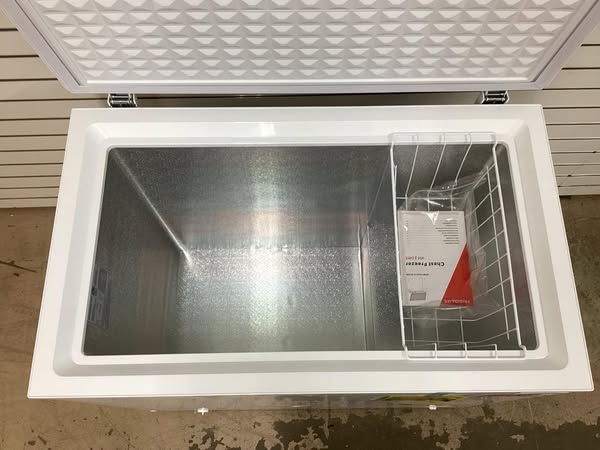 Frigidaire 7.0 Cu. ft. Chest Freezer