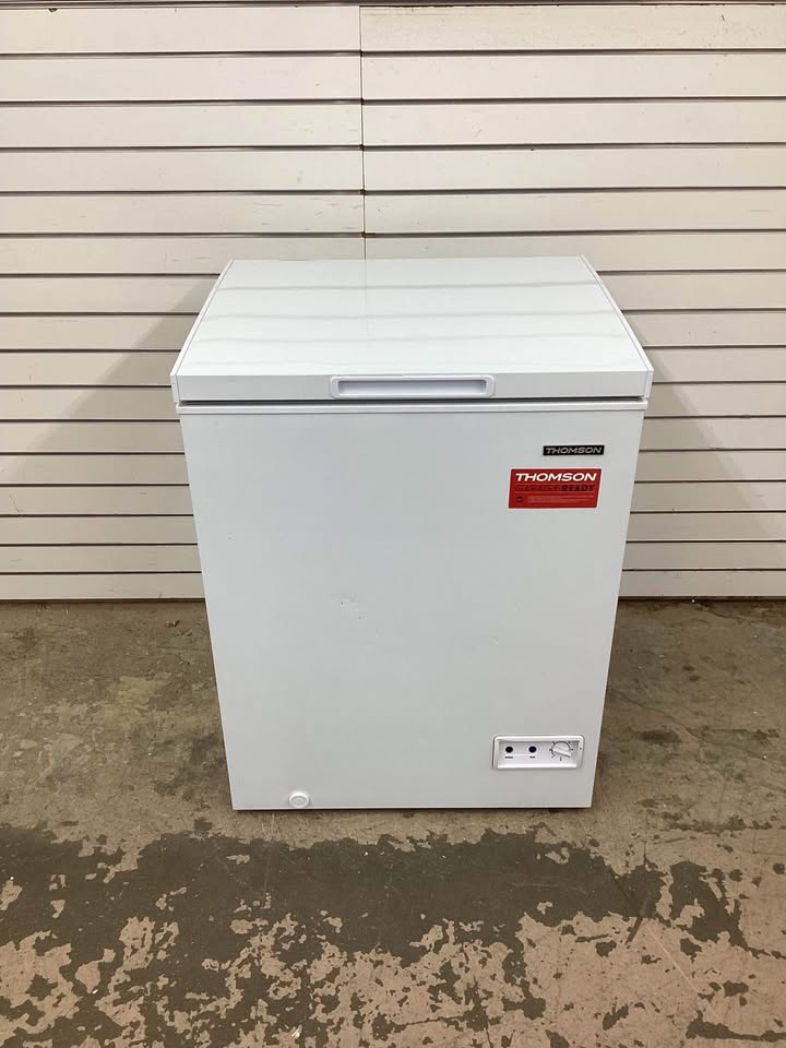 Thomson Chest Deep Freezer, 5.0 Capacity, White, 5 cu ft Lightly Used