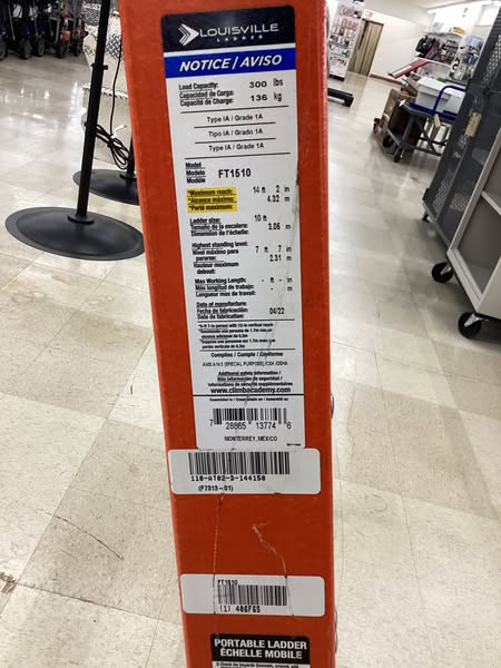LOUISVILLE Tripod Stepladder: 10 ft Ladder Size