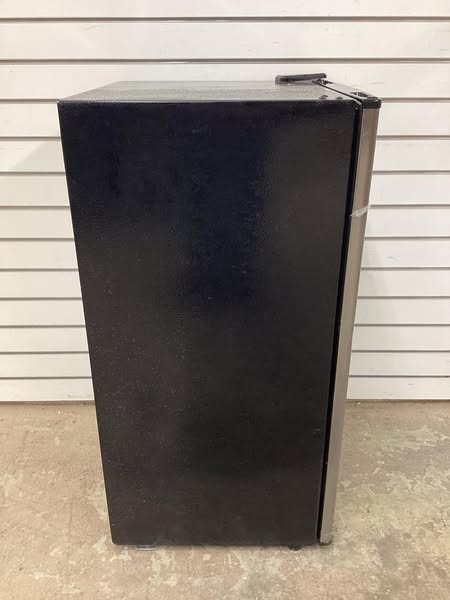 Frigidaire Gallery 3.2 Cu Ft Compact Fridge