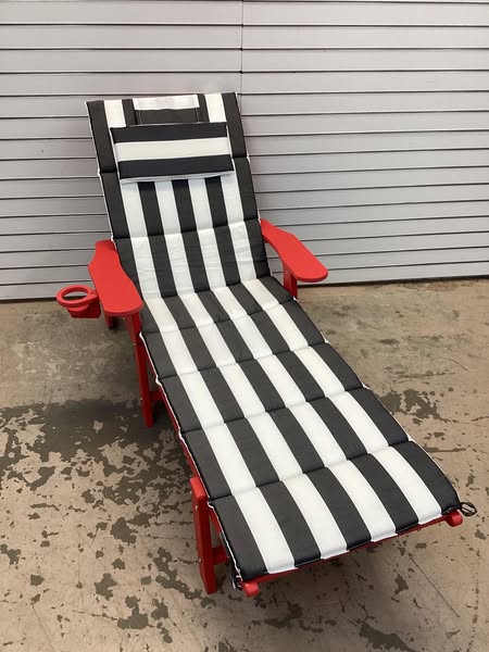 Chaise Lounge Chair Outdoor with Wheels, 6-Position Adjustable HDPE Chaise Lounge Chair with Cup Holder (Set of 2)