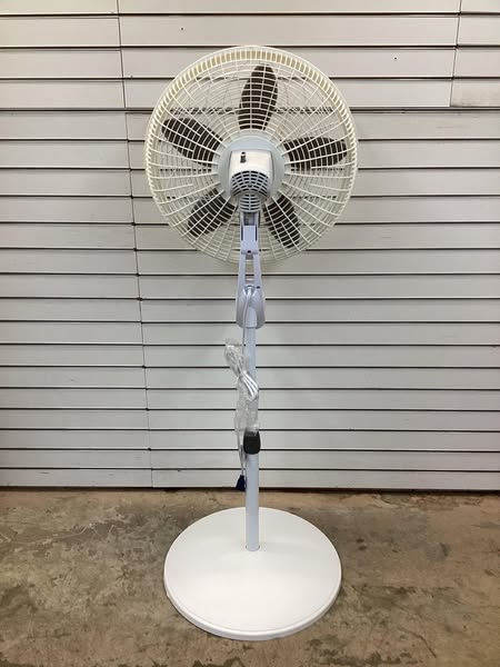 Lasko Cyclone 18 in. 3 Speed Oscillating Pedestal Fan for Home in Black with Adjustable Height, 4-Hour Timer and Remote