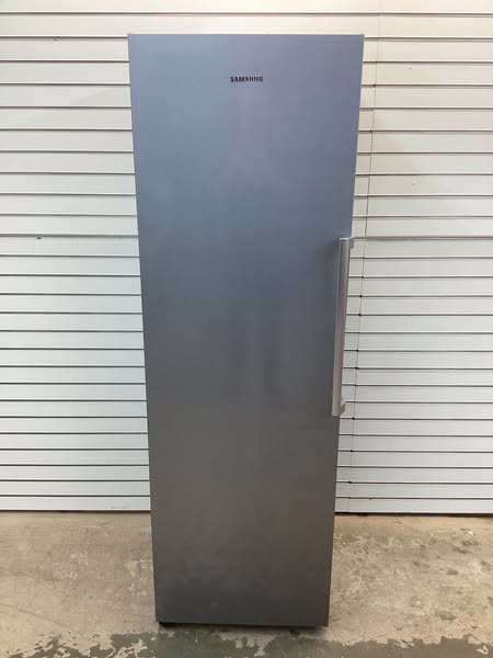 Samsung 11 cu. ft. Upright Flex Zone Convertible Refrigerator /Freezer