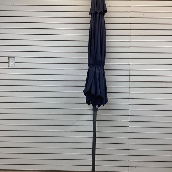 Sunvilla 10' Round Solar LED Market Umbrella -Blue -Lightly Used