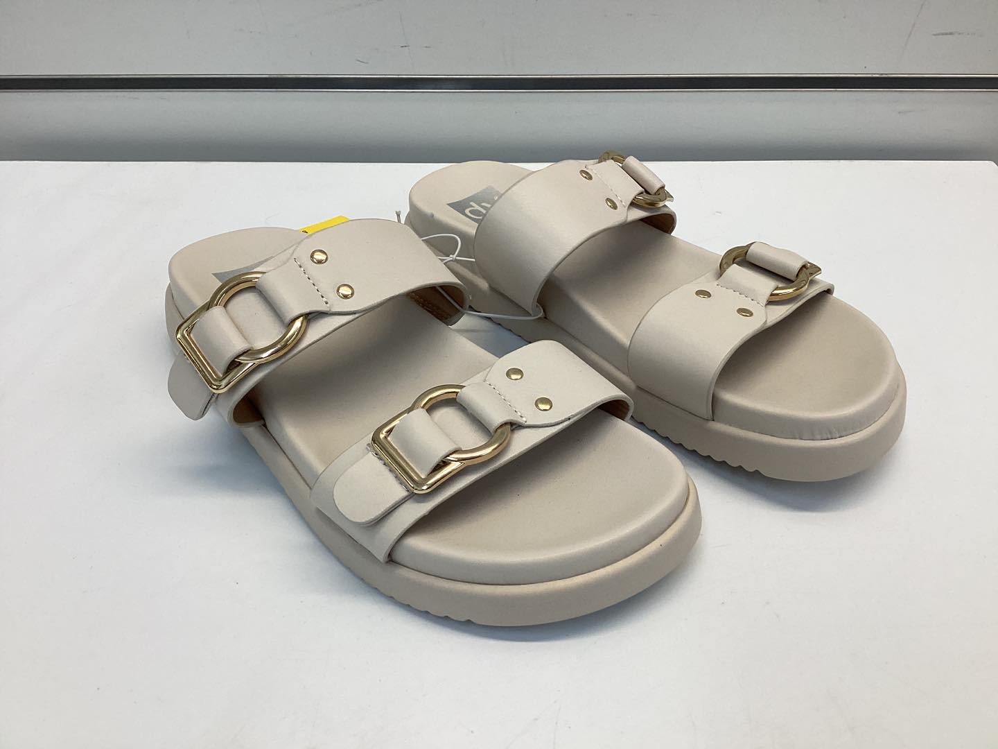 DV Dolce Vita Women's Footbed Sandal Size 8