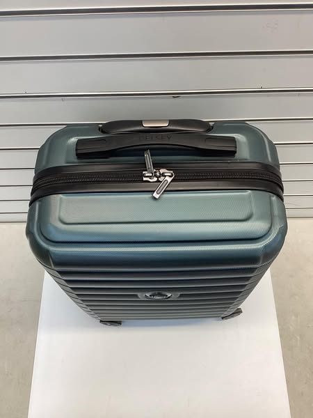 Delsey Paris 20” Hardside Spinner Carry On