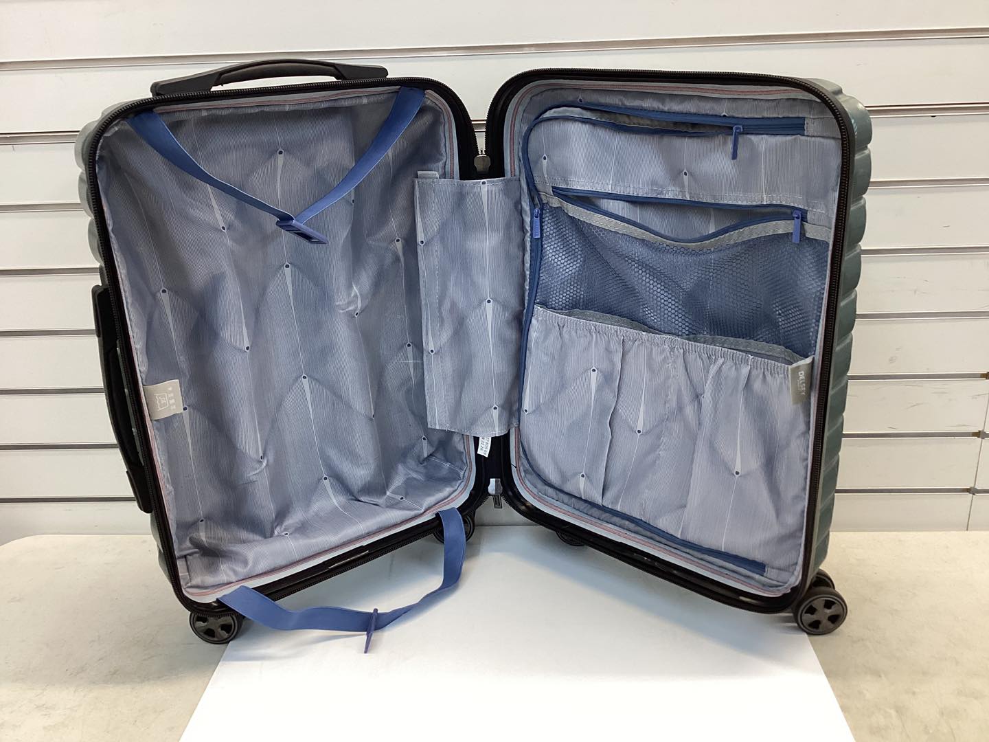 Delsey Paris 20” Hardside Spinner Carry On