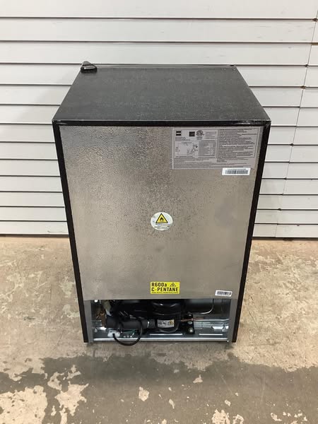 RCA 4.6 cu. ft. Mini Fridge in Black