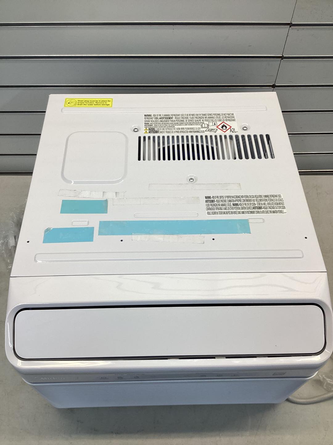 Midea 12,000 BTU Smart Inverter Window AC Lightly Used