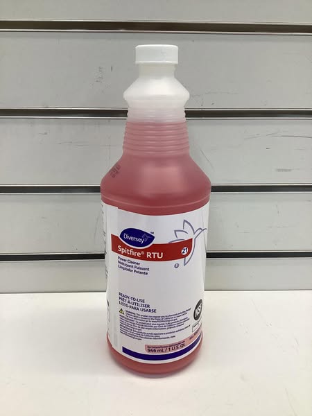 Diversey 32 oz. Fresh Pine Scent Spitfire Power All-Purpose Cleaner Liquid Spray Bottle