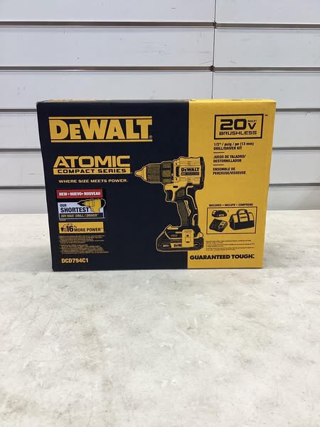 DEWALT ATOMIC 20-Volt Lithium-Ion Cordless Compact 1/2 in. Drill/Driver Kit with 1.5Ah Battery, Charger and Bag
