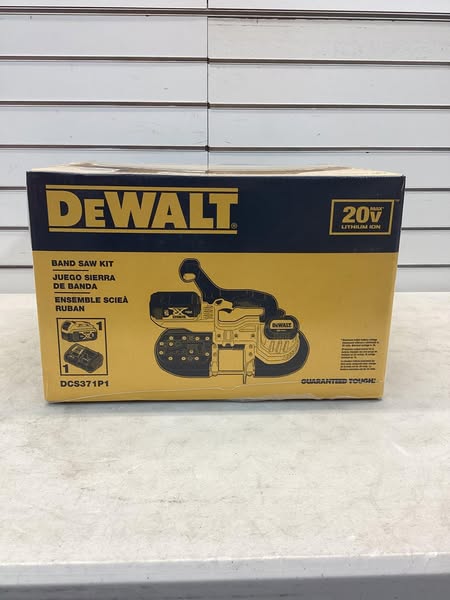 DEWALT 20V MAX Cordless Band Saw with (1) 20V 5.0Ah Battery and Charger