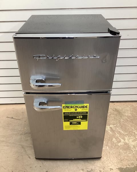 Frigidaire 3.2 cu. ft. Retro 2-Door Mini Refrigerator in Platinum Design with Top Freezer