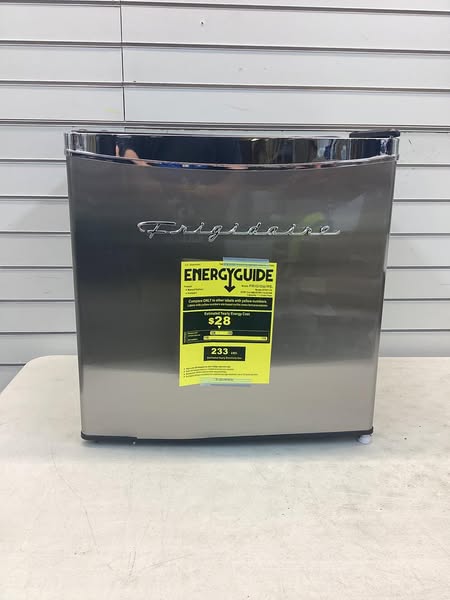 Frigidaire 1.1 cu. ft. Upright Freezer with Manual Defrost in Platinum