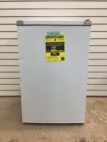 Frigidaire 4.5 cu. ft. Retro Mini Refrigerator with Freezer in White