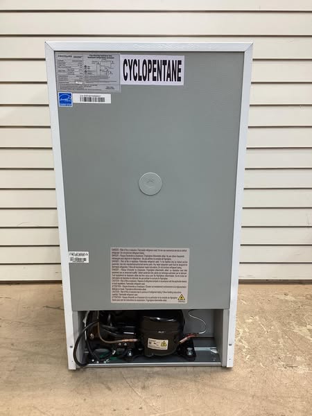 Frigidaire 3.2 cu. ft. Retro Mini Fridge