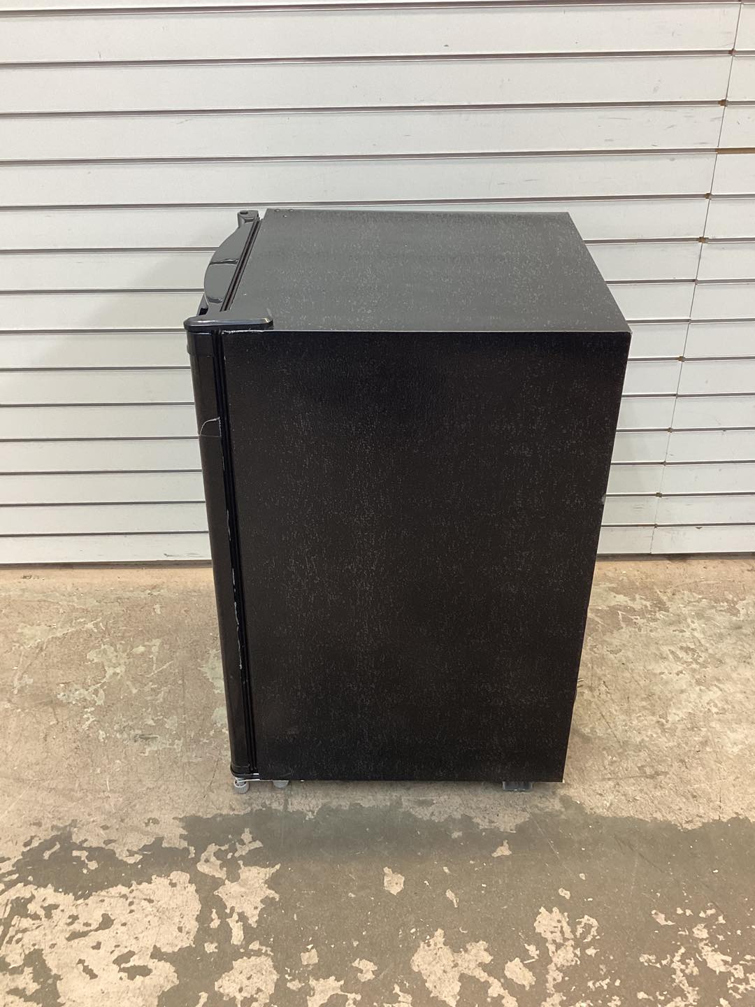 RCA 4.6 cu. ft. Mini Fridge in Black