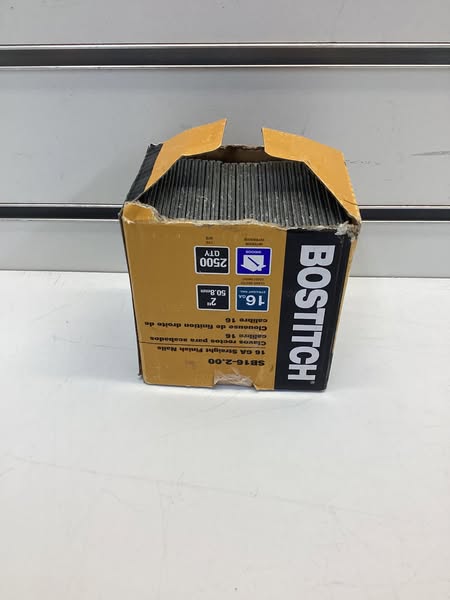 Bostitch 2" 16-Gauge Bright Smooth Shank Flat Head Straight Finish Nails - 2,500 Count